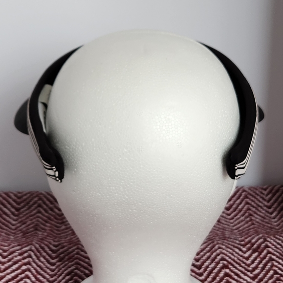 Izod Accessories Womens Izod Golf Visor Black White Poshmark